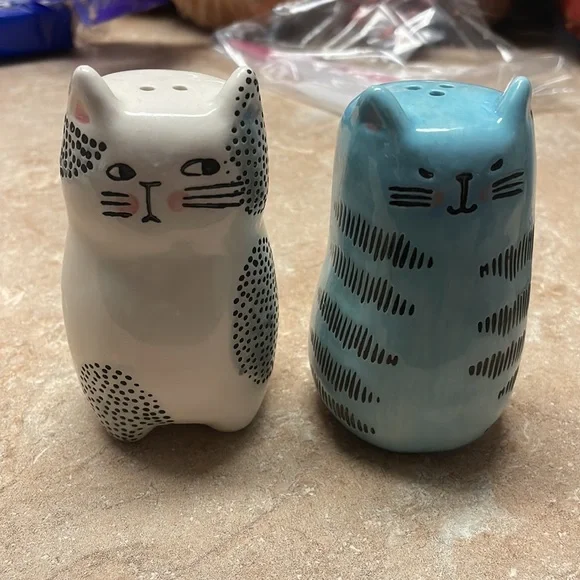 Cat kitchen accessories - Picture 2 of 9